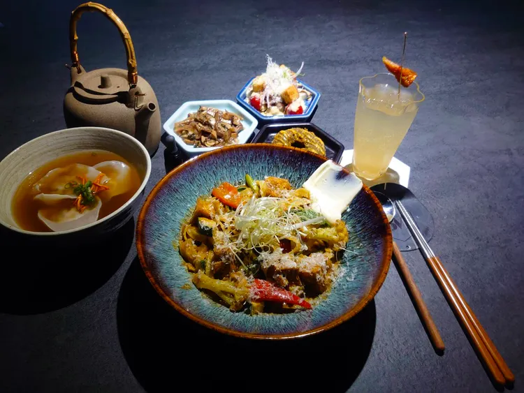 「麥謎實驗室」從前菜、主食、飲品到甜點都融入在地食材與創意，很有質感。取自「麥謎實驗室」臉書專頁