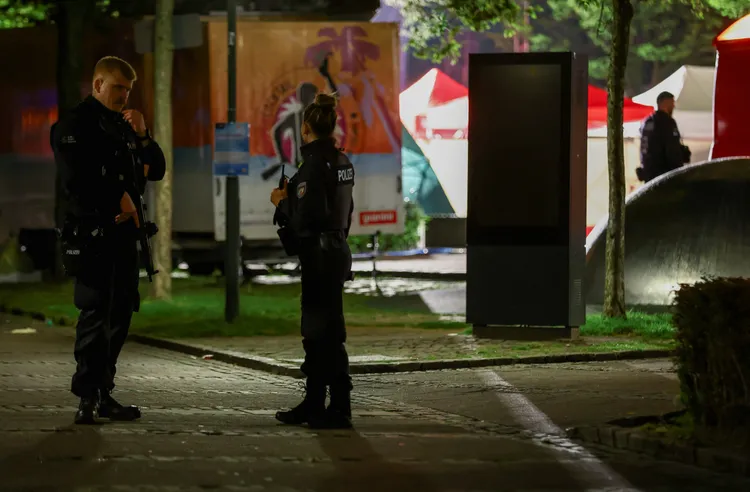 警方在行兇現場。路透