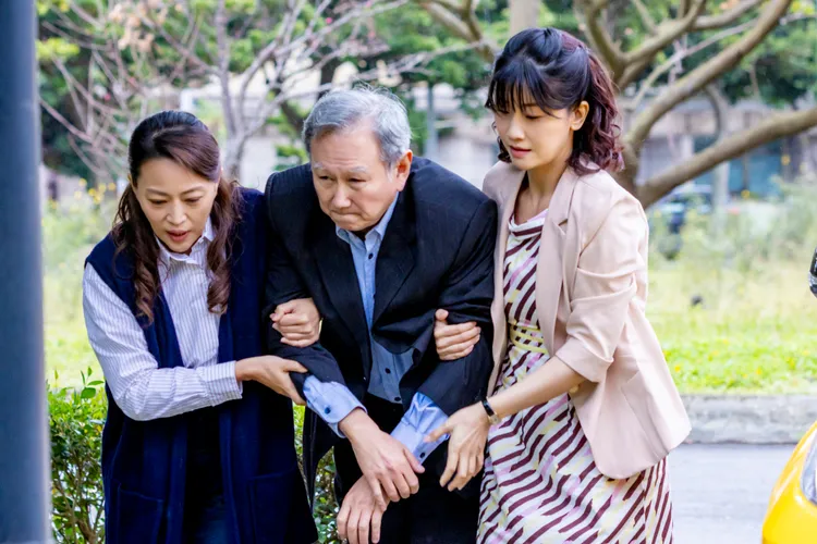 談學斌回想已故父親來揣摩角色。大愛提供