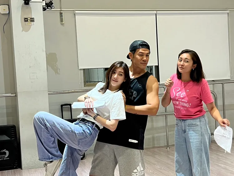 張文綺（右起）、陳志強和林逸欣排練中。林逸欣提供