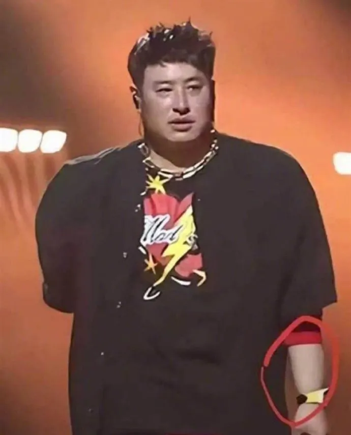 潘瑋柏最近收到不少朋友傳給他的暴肥假照，無奈發文澄清。翻攝潘瑋柏微博
