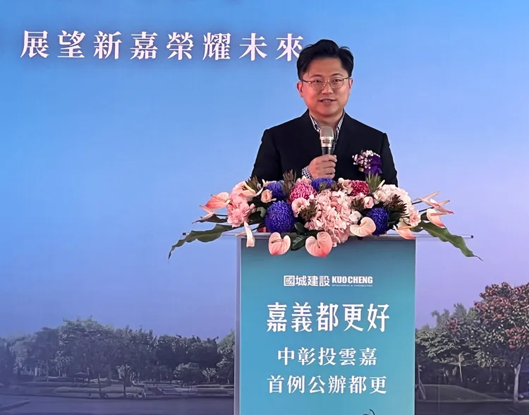 國城建設副總經理洪嘉聰表示，該都更案會打造融入嘉義市木都特色，建築有著許多木製元素。葉家銘攝