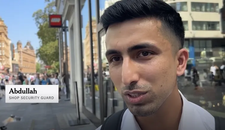 英勇救人的保全。美聯社