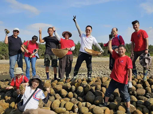 「海上長城」挺過凱米風災 蘇俊賓手繪石滬地圖!推廣新屋百年石滬