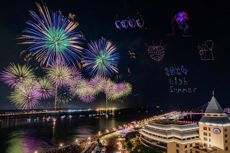 2024淡水仲夏繽紛樂煙火秀9/8將再度施放閉幕。業者提供