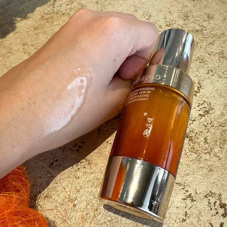 滋陰蔘緊膚晶萃，30ml／4200元、50ml／6500元。張家玲攝