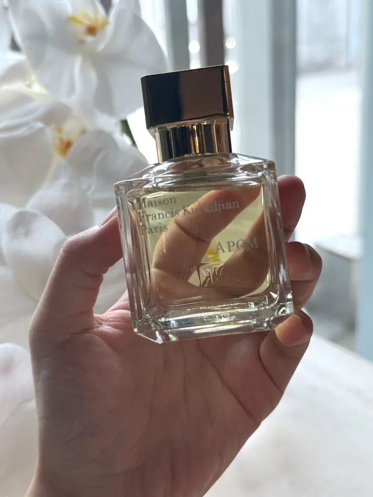 MFK APOM淡香精擁有馥郁但又乾淨的香氣。張家玲攝