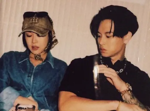 高爾宣辣妻曬懷孕7個月巨肚　芮德親曝養胎秘訣