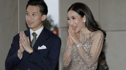 泰總理賽塔遭解職 前總理戴克辛女兒接棒成總理候選人!