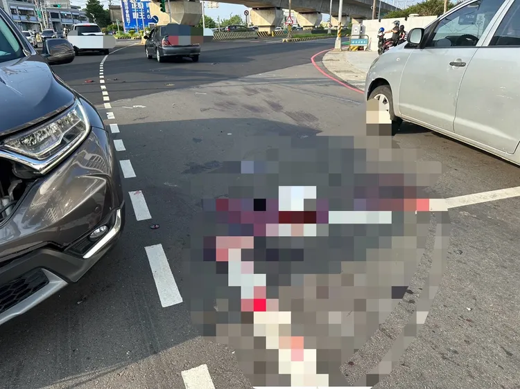 車禍現場。中壢警分局提供