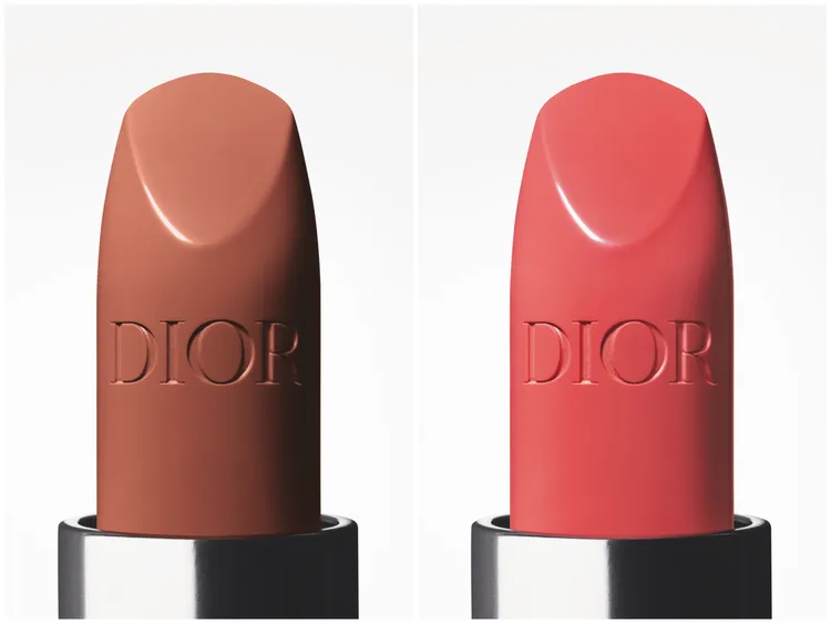 Dior迪奧藍星唇膏經典緞光#200太妃奶茶（左）、#343 裸粉珊瑚（右），各1600元。品牌提供