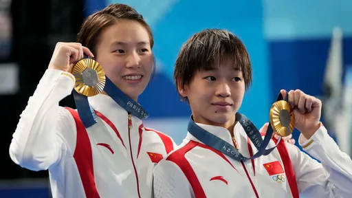 全紅嬋比賽前還在下單「烏龜盲盒」 惠英紅收她私訊曝獎金到手這樣花