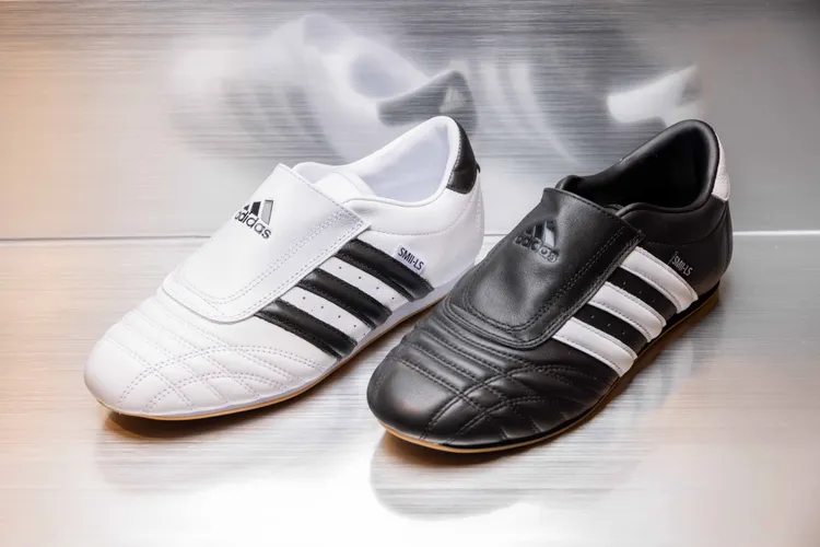 adidas Originals TAEKWONDO懶人鞋款，各3690元。品牌提供