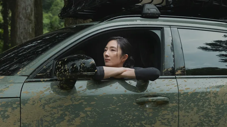 Volvo XC40全新形象影片中，桂綸鎂除了從現實生活中的自已出發之外，還分身擔任「生態觀察員」的角色，前進山林與大自然接觸。業者提供