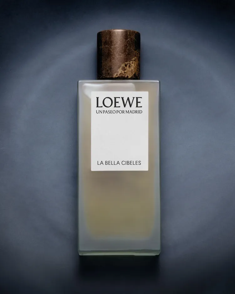 漫步馬德里系列西貝萊斯女神淡香精，100ml／1萬400元。品牌提供