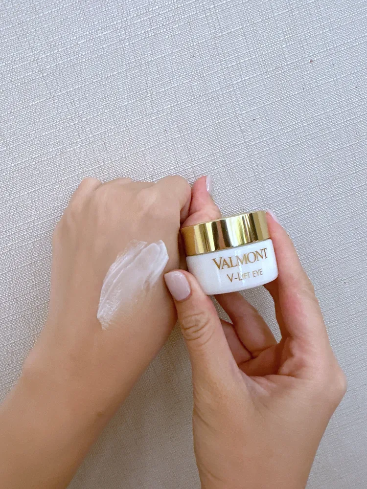 VALMONT抗皺緊提V眼霜，15ml／9500元。張家玲攝
