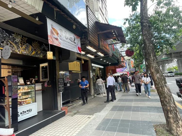 手搖飲店市場大，年增近三百家。台灣房屋提供