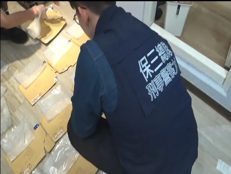 檢警查獲大量毒品。警方提供