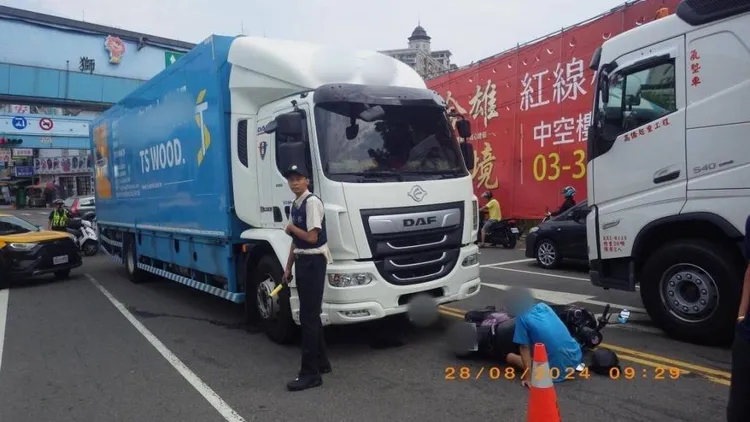 車禍現場。八徳警分局提供