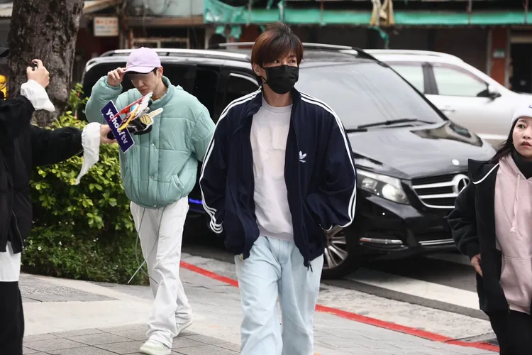 炎亞綸出庭時，Xuan一路陪伴。資料照片