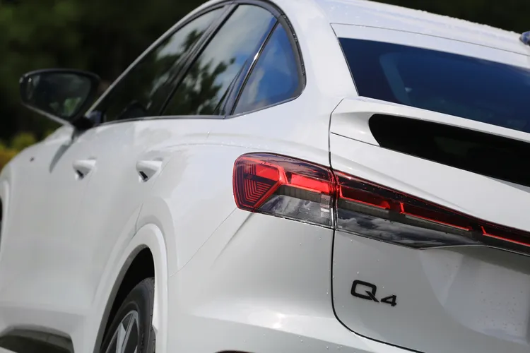 試駕的Q4 e-tron Sportback 55 quattro S line，動力以雙馬達構成quattro四輪驅動，總馬力輸出達到熱血的340匹。林浩昇攝