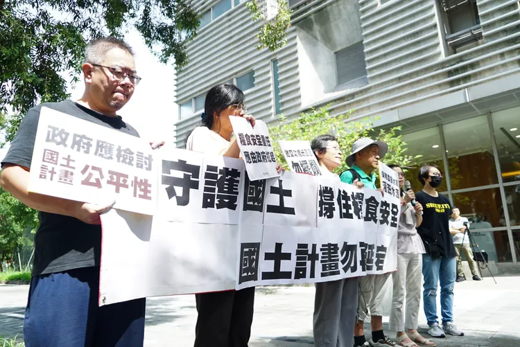 在會前呼籲，國土計畫法不應再延宕、守護農地政策應配套完整、應於中部、南部及東部召開政策說明會。記者彭欣偉攝