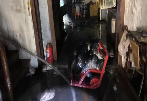 屏東潮州民宅火警!3名六旬婦人意識不清送醫 起火原因調查中