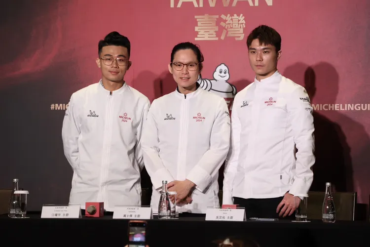 MINIMAL主廚（中）於受訪時表示，一直以做料理、正餐角度來做冰淇淋。莊宗達攝