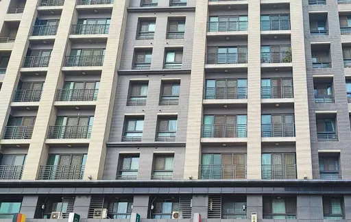 台中25歲女住處15樓墜落身亡 母親目睹悲劇來不及制止