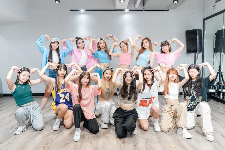 babyMINT∞。必應創造提供