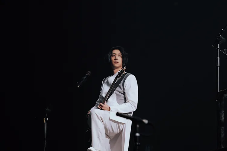 吉他手Creed賣力演出。聲音的卡夫卡提供