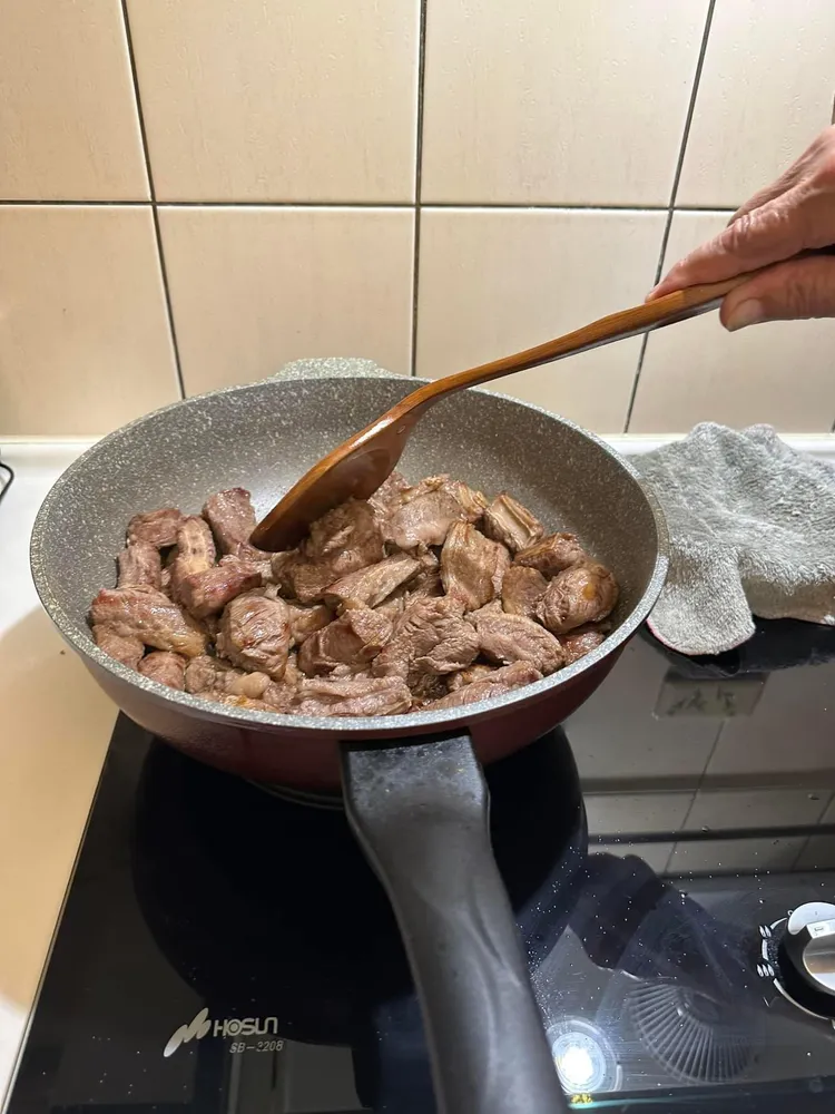 原PO分享滷牛肉做法。翻攝「Costco好市多 商品經驗老實說」臉書