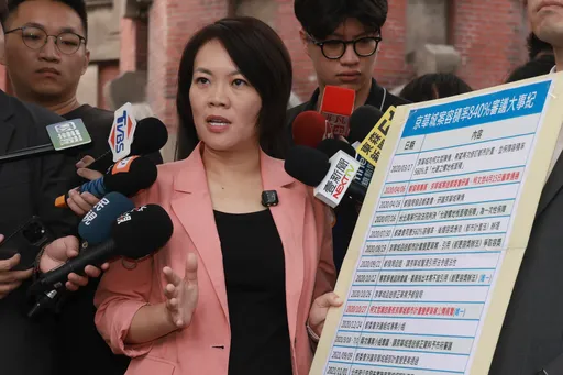 左手跟右手簽約！簡舒培批柯文哲收木可400萬「把台灣人當笨蛋」