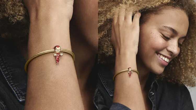 鋼鐵人串飾的細膩設計完美重現角色樣貌。品牌提供