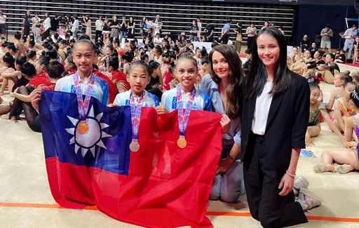 瑞莎培養選手太小不能參加大比賽 先去韓國掃8金亮出國旗