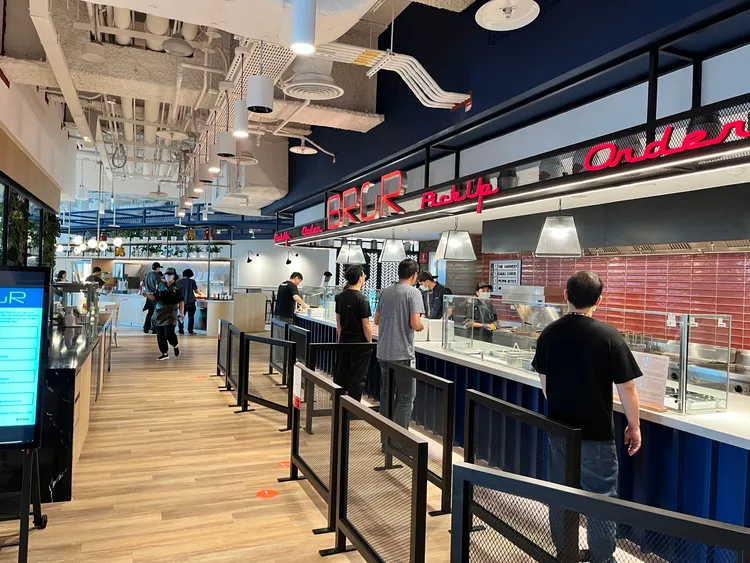 Google板橋辦公室還會每天準備多種口味的牛排提供給員工選擇。莊宗達 攝