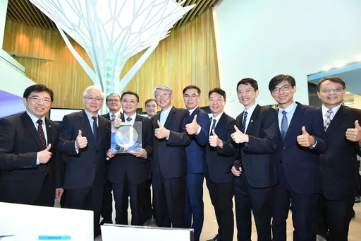 卓揆視察工研院 期許工研院扮護國角色!堆高神山、做世界科技領頭羊