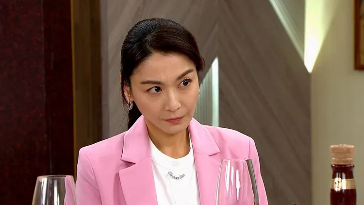 江祖平在劇中女人味十足。三立提供