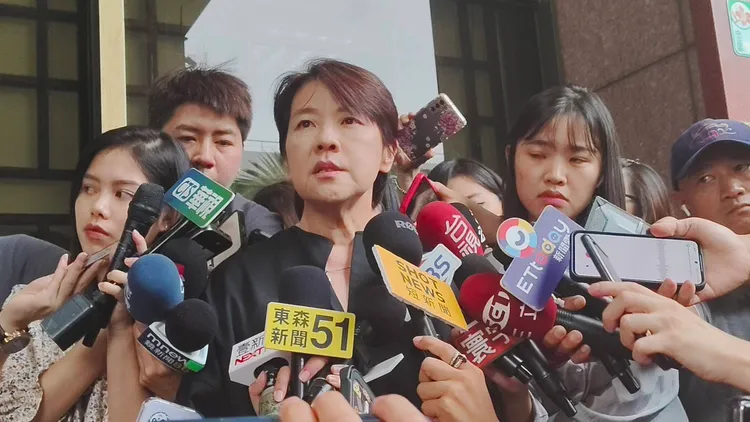 黃姍姍受訪說，很遺憾端木正不誠實以對，對外說明，民眾黨因此決定提告。張欽攝影