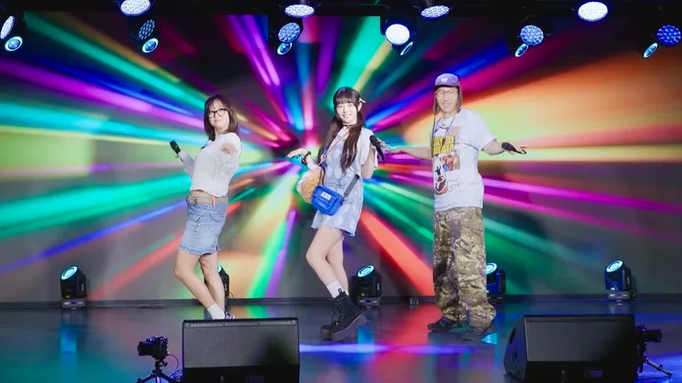 IVE的Rei（中）、池錫辰（右）、宋智孝組團叫600發，音樂魔性又洗腦。中天綜合台提供