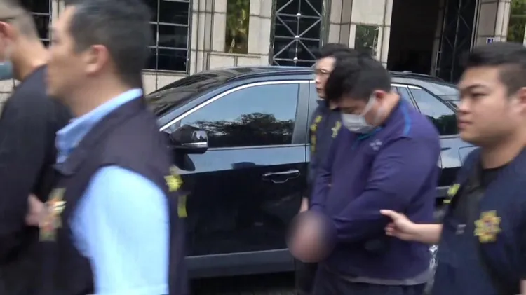 許姓主嫌主持製毒工廠，背景為四海幫份子。翻攝畫面