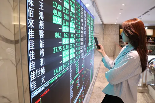 金管會啟動救市2大指標達警戒線 按兵不動全因「這數字」