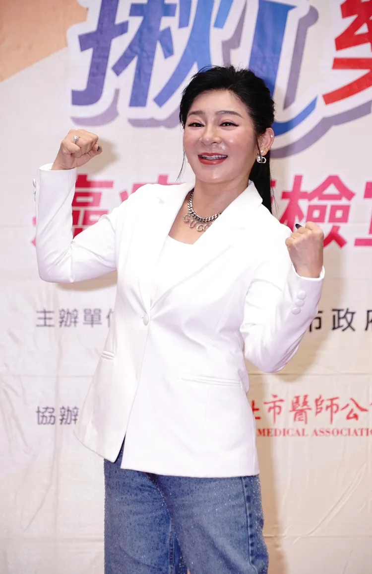 王彩樺呼籲大家要定期健檢。彭欣偉攝