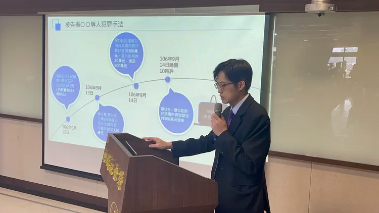 桃園地檢署襄閱主任檢察官康惠龍說明行賄過程。張沛森攝