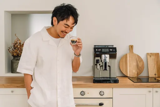 楊銘威重返《來吧!營業中》 自爆「酗咖啡」每天3杯