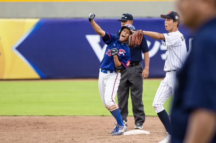 余利亞擊出致勝安打。  棒協提供