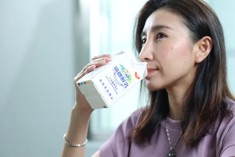 ▲喝鮮乳補鈣的方法，既快速又方便。