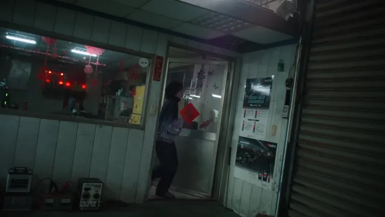 神桌也是台灣人熟悉的布置。翻攝Number_i OFFICIAL YT