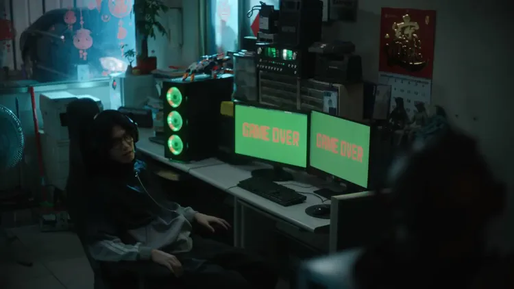 牆上的「招財進寶」月曆讓台粉感到親切。翻攝Number_i OFFICIAL YT