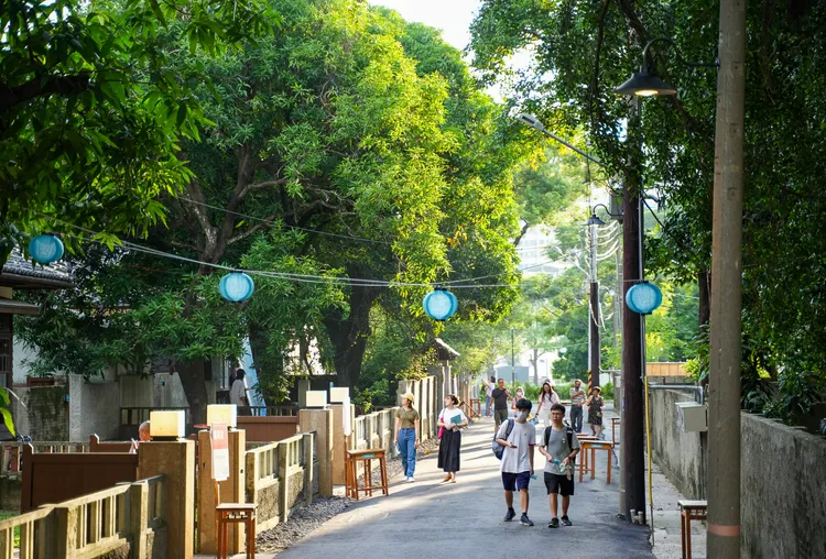 隸屬於市定古蹟的321巷藝術聚落，前身是「原日軍步兵第二聯隊官舍群」。田欣雲攝影